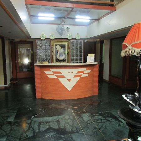 Hotel Sahaj Palace Ahmedabad Exterior photo